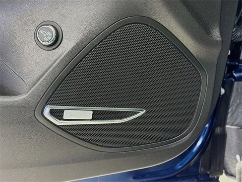 Used 2023 Buick Envision Avenir image 21