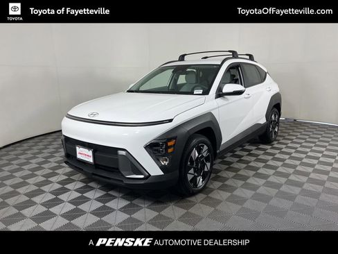 Used 2025 Hyundai Kona SEL image 1