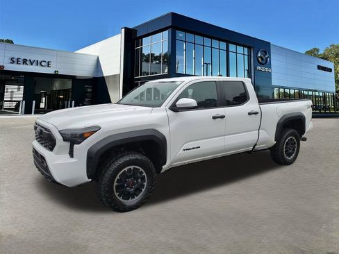 Used 2024 Toyota Tacoma TRD Off-Road image 8