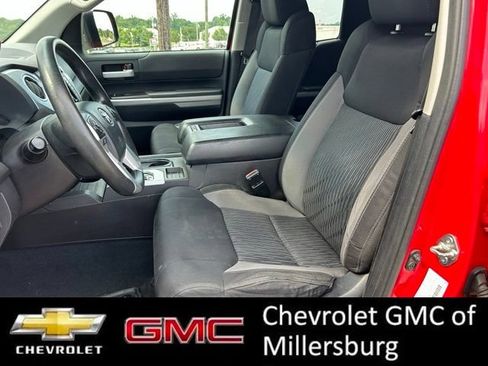 Used 2016 Toyota Tundra SR5 w/ SR5 Upgrade Package AWD/4WD image 16