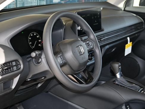New 2027 Honda HR-V LX image 14