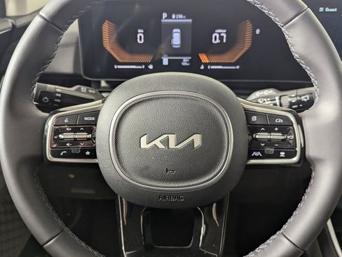 New 2026 Kia Carnival FWD image 16