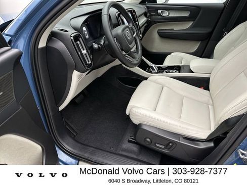 Used 2024 Volvo XC40 B5 Plus w/ Protection Package Premier AWD/4WD image 11