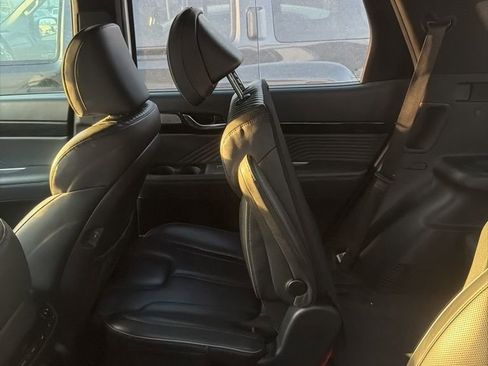 Used 2023 Hyundai Palisade Calligraphy w/ Cargo Package image 13
