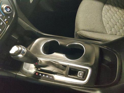 Used 2018 Chevrolet Equinox LT image 26