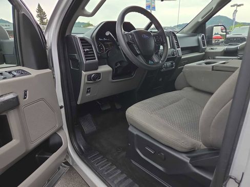 Used 2019 Ford F150 XLT w/ Trailer Tow Package AWD/4WD image 10