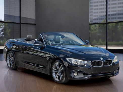 Used 2018 BMW 430i Convertible image 11