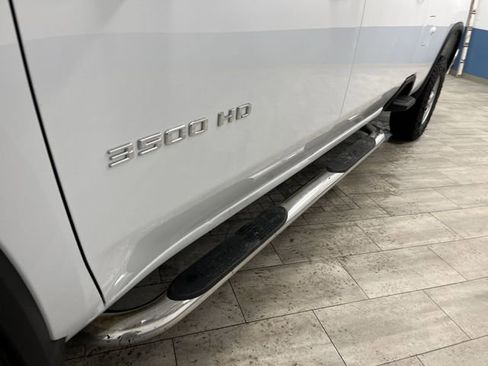 Used 2024 Chevrolet Silverado 3500 LT image 36