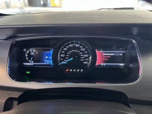 Used 2014 Ford Taurus SEL w/ Equipment Group 201A FWD image 27