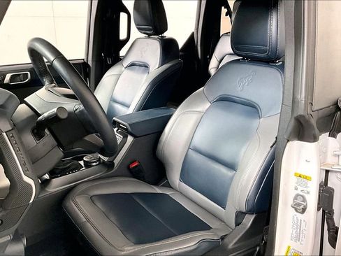 Used 2024 Ford Bronco Outer Banks image 25