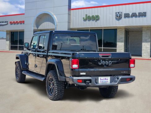 New 2026 Jeep Gladiator Sport AWD/4WD image 4