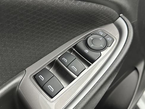 Used 2025 Chevrolet Malibu LT image 23