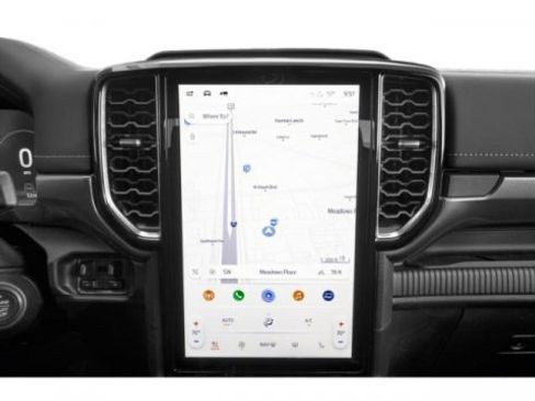 Used 2025 Ford Ranger Lariat w/ FX4 Off-Road Package image 15