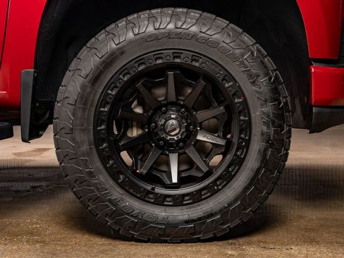 Used 2019 Chevrolet Silverado 1500 LTZ w/ LTZ Texas Edition image 12