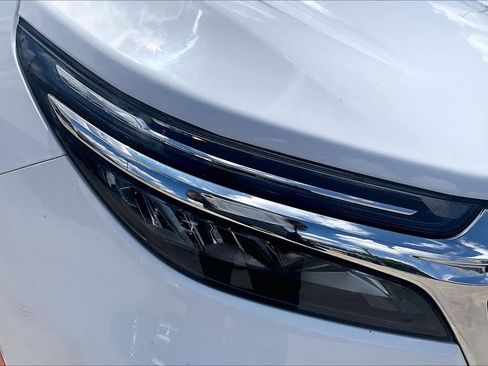 Used 2023 Chevrolet Equinox LT w/ Driver Convenience Package AWD/4WD image 28