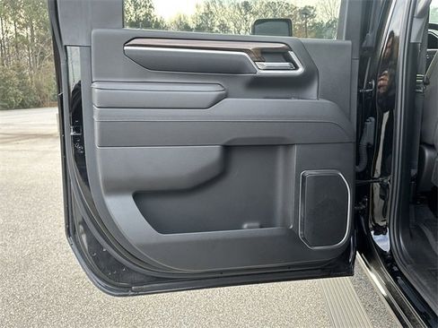 Used 2025 Chevrolet Silverado 2500 LT w/ Trail Boss Package image 22