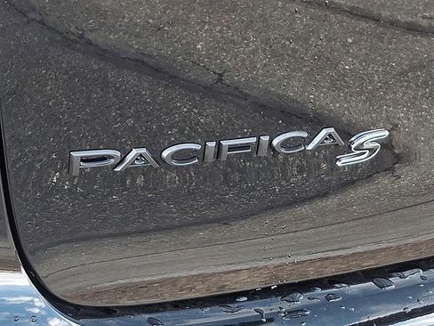 New 2026 Chrysler Pacifica Select w/ S Appearance Package image 22