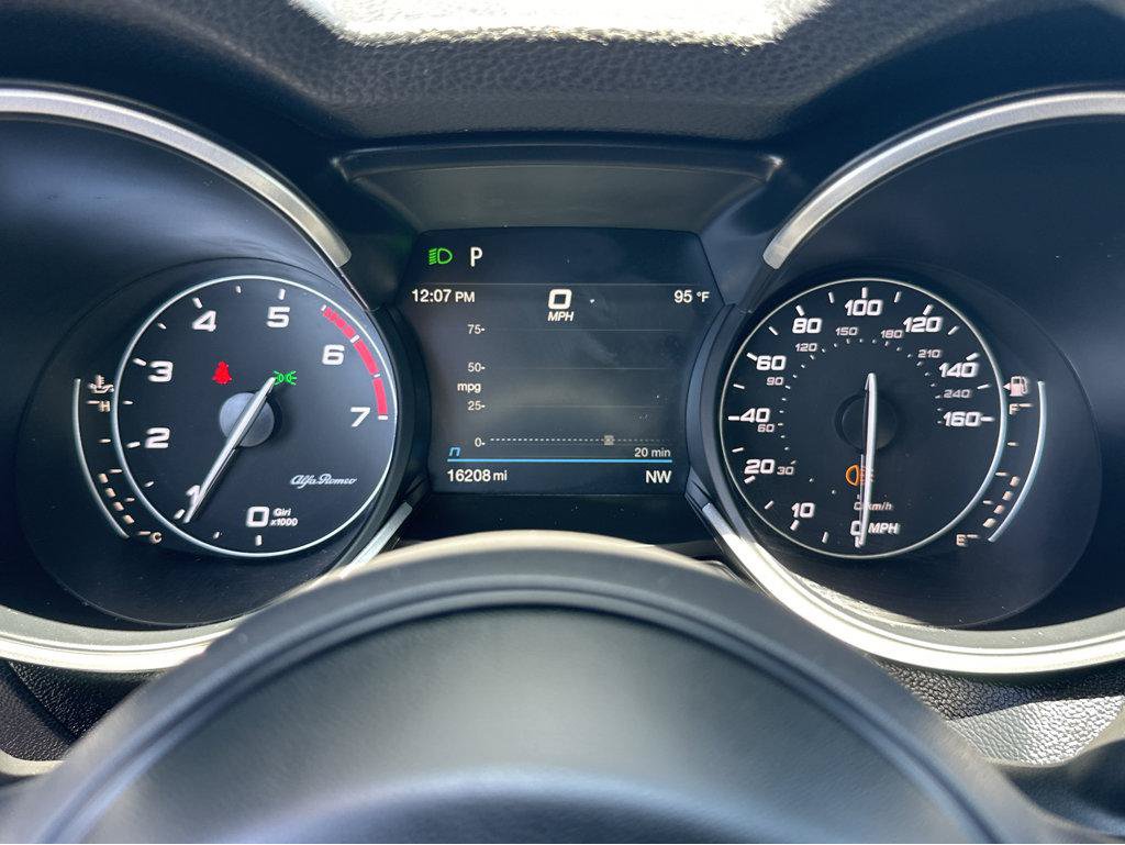 Used 2023 Alfa Romeo Stelvio Sprint RWD image 21