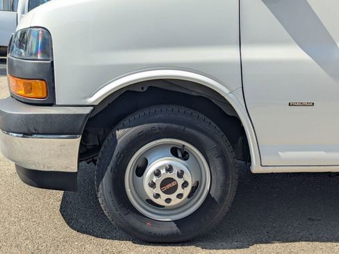 New 2025 GMC Savana 3500 w/ Power Convenience Package image 23