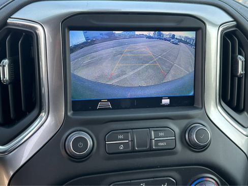 Used 2022 Chevrolet Silverado 1500 LT Trail Boss w/ Bed Protection Package image 15