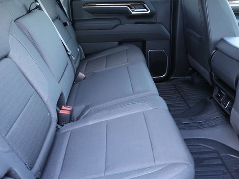 New 2026 GMC Sierra 2500 SLE image 11