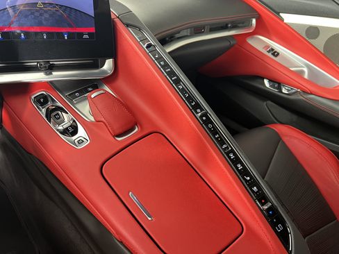 Used 2023 Chevrolet Corvette Stingray Preferred Conv w/ Battery Protection Package RWD image 28