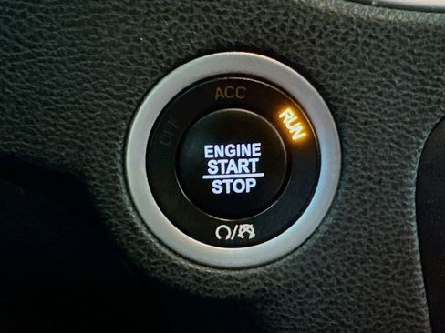 Used 2022 Dodge Charger SXT RWD image 27