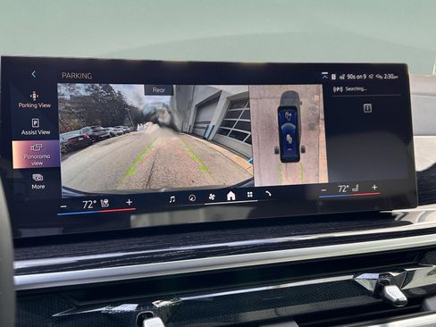 New 2026 BMW X6 xDrive40i w/ Executive Package image 14