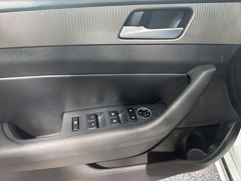 Used 2018 Hyundai Sonata Sport w/ Cargo Package FWD image 10