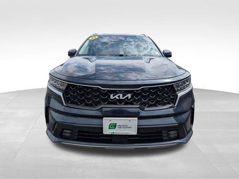 Used 2023 Kia Sorento EX AWD/4WD image 2
