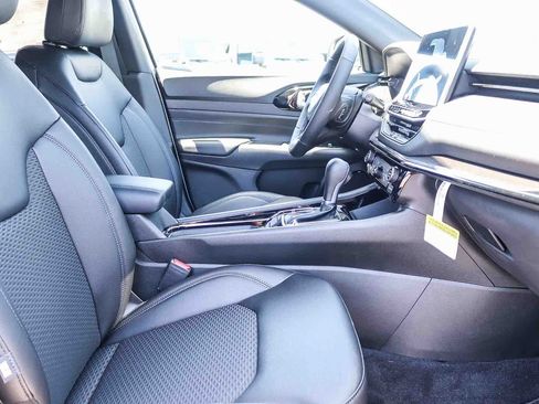 New 2026 Jeep Compass Latitude AWD/4WD image 18