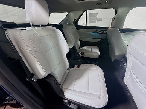 New 2026 Ford Explorer Platinum AWD/4WD image 30