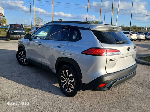 Used 2024 Toyota Corolla Cross AWD Hybrid image 6