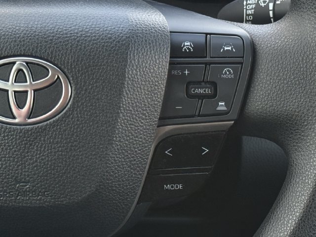 Used 2025 Toyota Camry LE FWD image 15