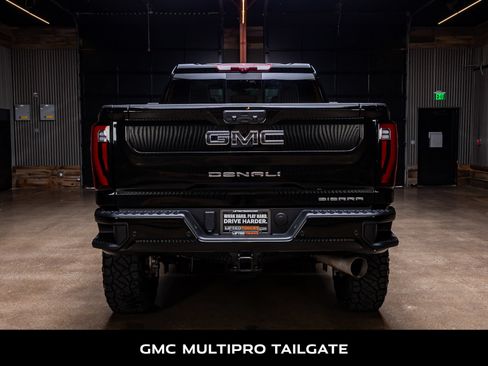 Used 2025 GMC Sierra 2500 Denali Ultimate w/ Max Trailering Package AWD/4WD image 8
