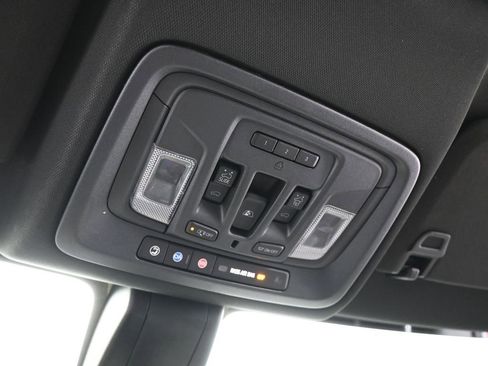 Used 2023 Chevrolet Silverado 3500 High Country AWD/4WD image 25