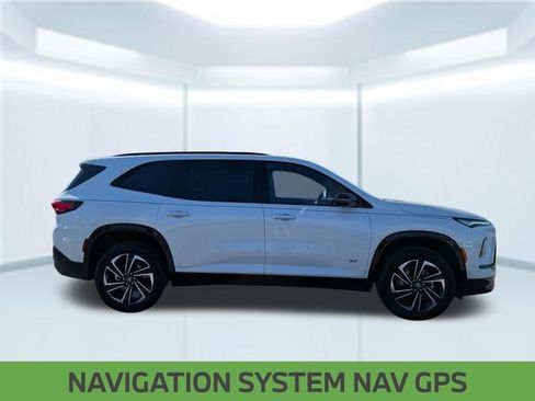 Used 2025 Buick Enclave Sport Touring w/ Power Package FWD image 8