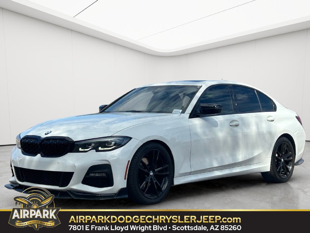 Used 2022 BMW 330i Sedan w/ M Sport Package RWD image 1