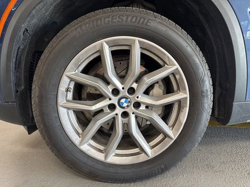 Used 2019 BMW X5 xDrive40i w/ Convenience Package AWD/4WD image 16