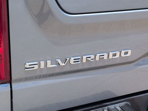 Used 2023 Chevrolet Silverado 1500 Custom AWD/4WD image 6