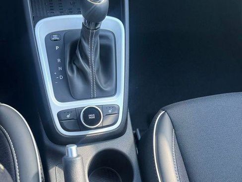 New 2026 Hyundai Venue SEL FWD image 13