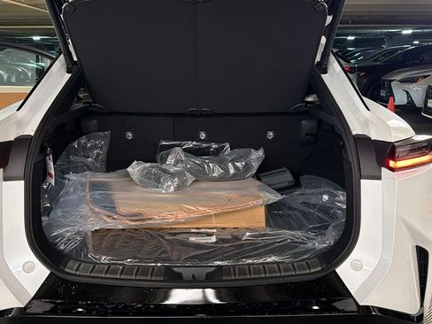 New 2026 Lexus RZ 450e AWD image 8