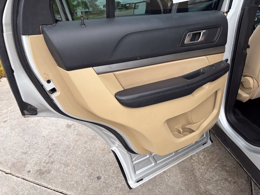 Used 2016 Ford Explorer 4WD image 9