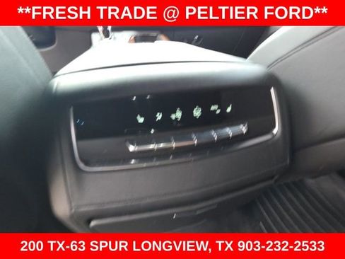 Used 2022 Cadillac Escalade ESV Luxury image 23