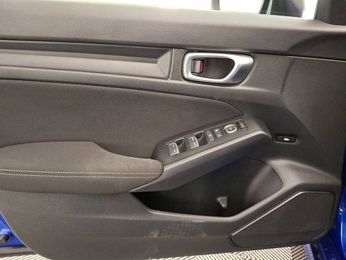 Used 2023 Honda Civic Sport image 10