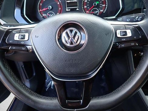 Used 2020 Volkswagen Jetta SE w/ SE Cold Weather Package FWD image 12
