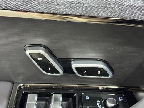 New 2026 Land Rover Range Rover Sport Dynamic SE image 23