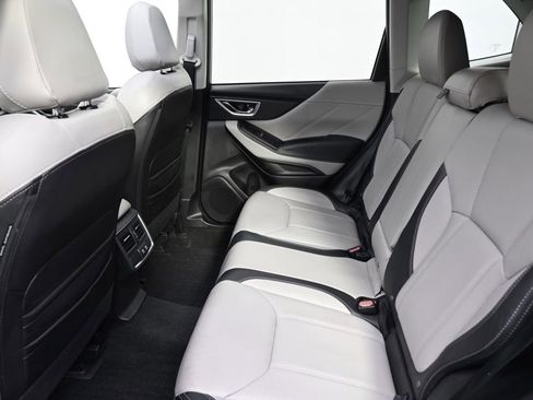 Used 2024 Subaru Forester Limited image 17