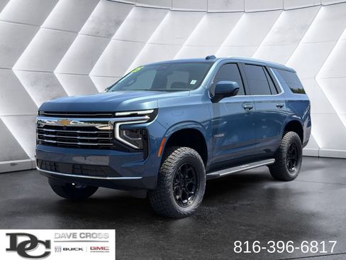 Used 2025 Chevrolet Tahoe LT AWD/4WD image 1