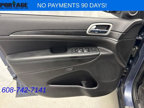 Used 2020 Jeep Grand Cherokee Limited AWD/4WD image 13